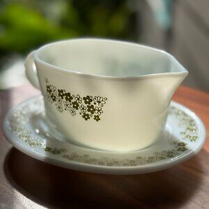 Pyrex Spring Blossom Green Gravy boat (77-B) with Underplate (77-U)